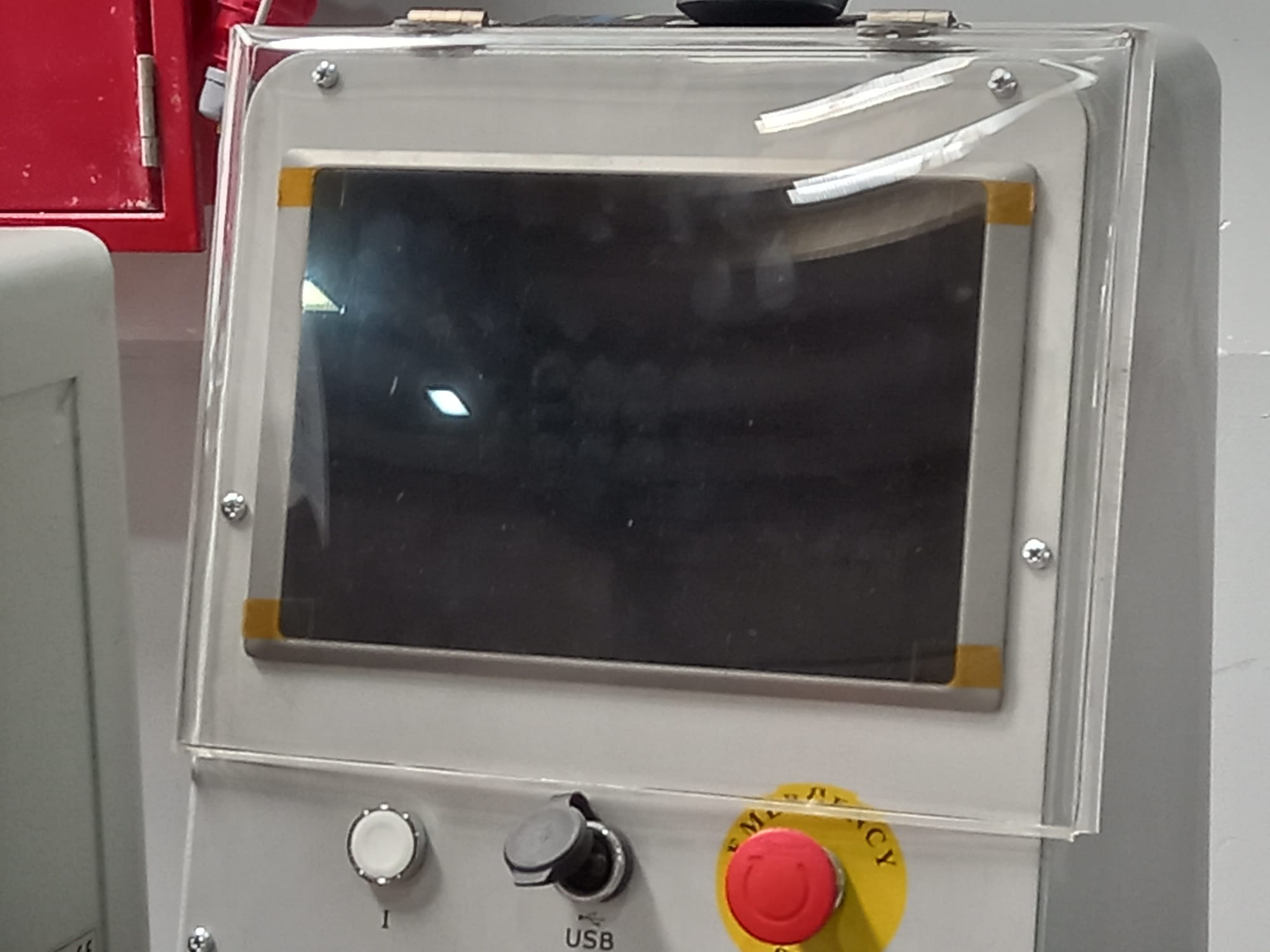 CNC EKRAN KORUMA KAPAĞI